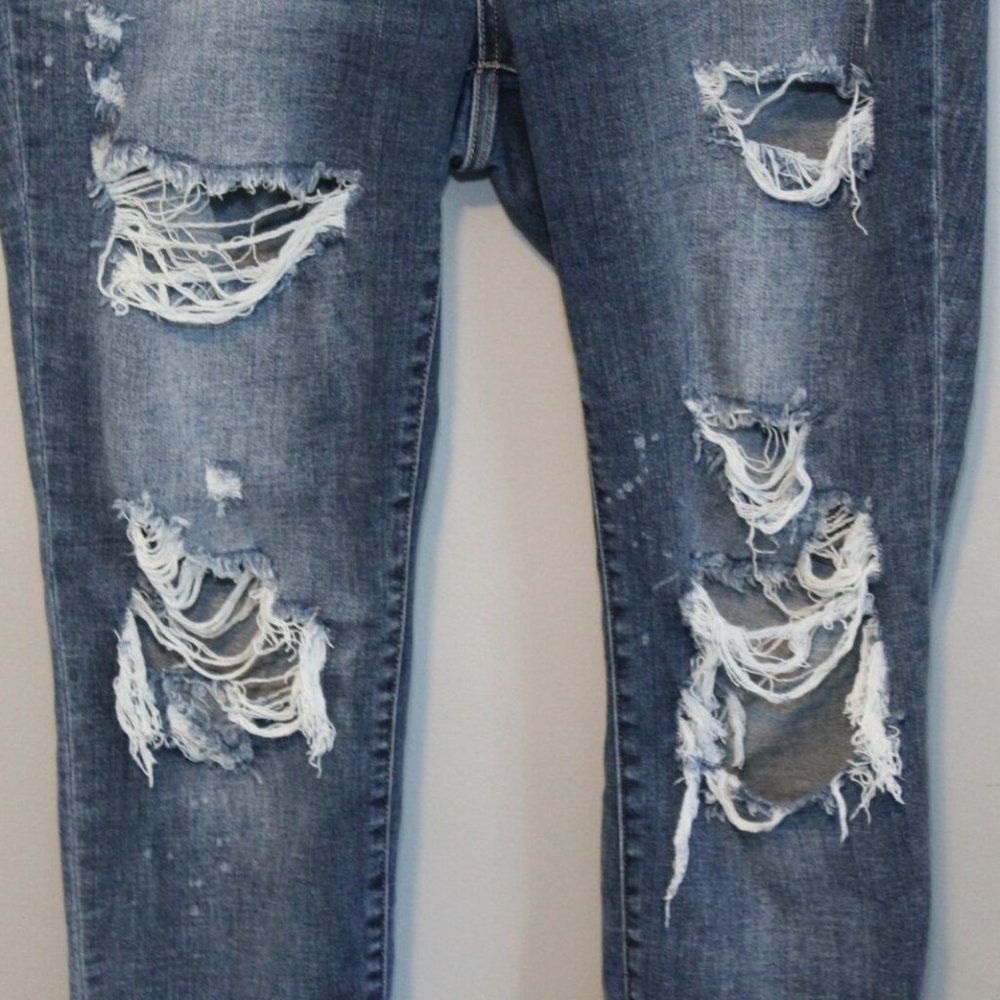 Judy Blue Destroyed Distressed Boyfriend Jeans Women's Plus Size 14W H11774 - Picture 3 of 12